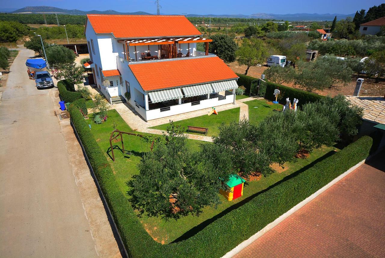 Apartments Belegrata Biograd Na Moru Luaran gambar